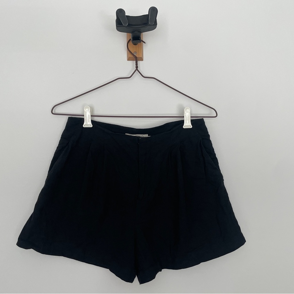 Propaganda Black Linen Blend Pleated Shorts Women’s 6